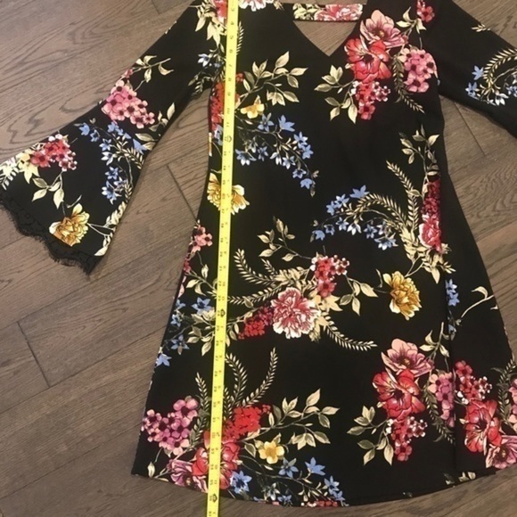 Roz & Ali Black Floral A-line Dress Size S - Picture 4 of 6